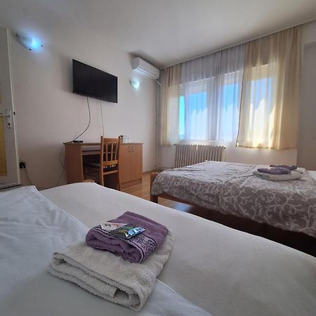 Hotel Konaciste Trstenik 外观 照片