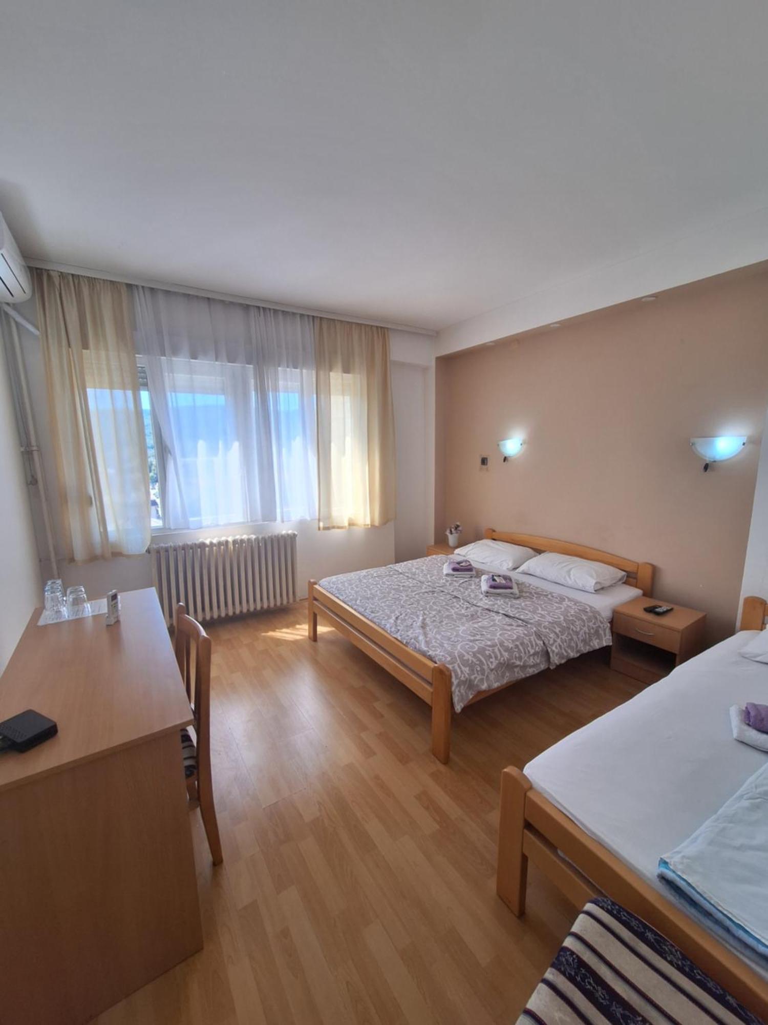 Hotel Konaciste Trstenik 外观 照片