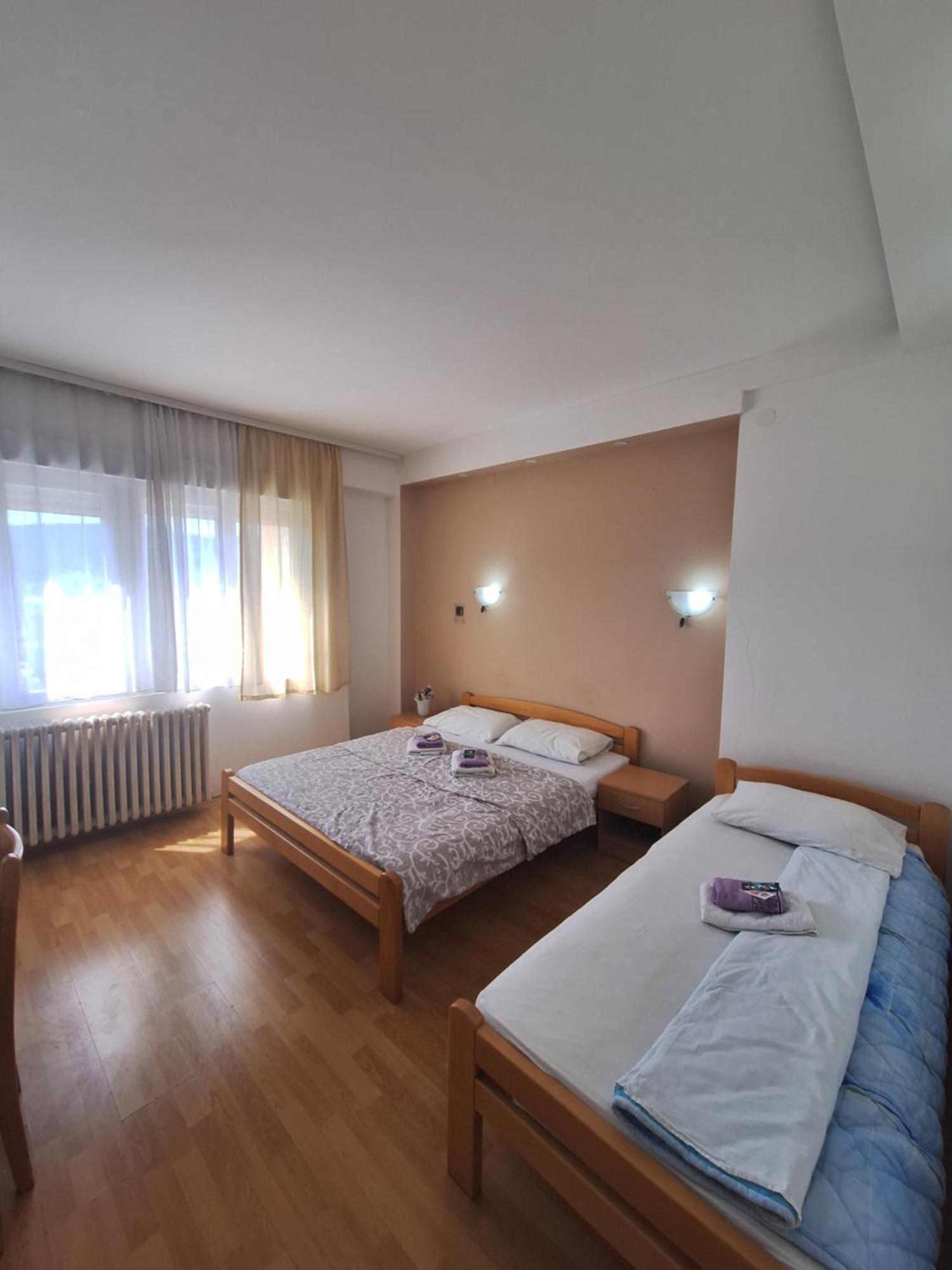 Hotel Konaciste Trstenik 外观 照片